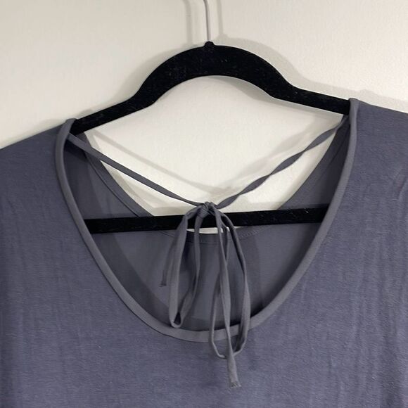 Loft back detail understated elegance blouse M - Picture 5 of 10